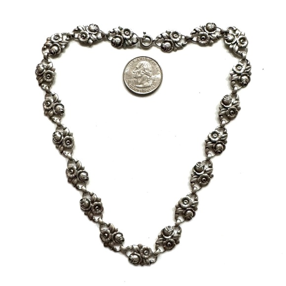 ⏳ Vintage Floral Stamped Sterling Silver Necklace Circa 1960s - Picture 2 of 2